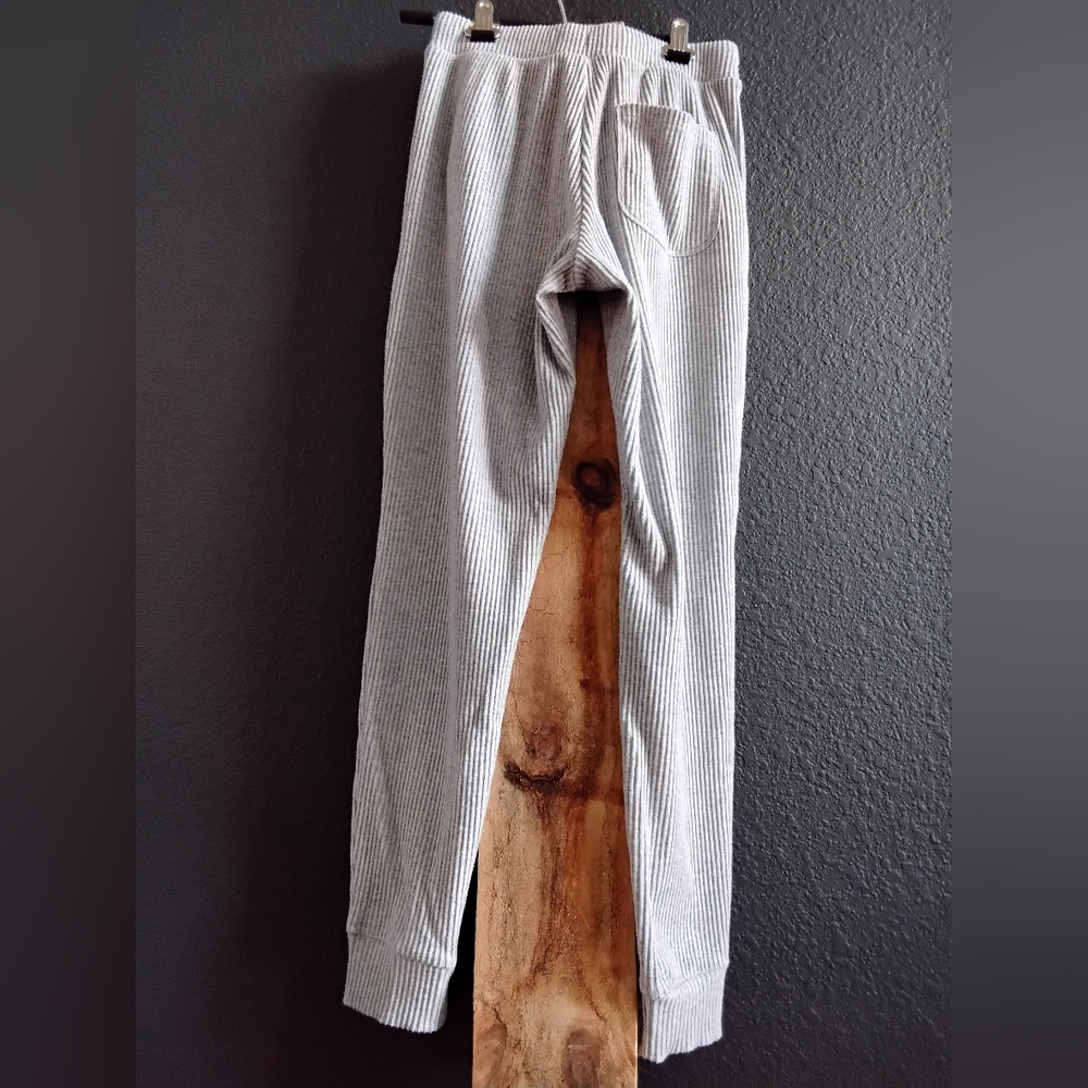 Alo Yoga Gray Ribbed Sweatpants - Picture 5 of 7